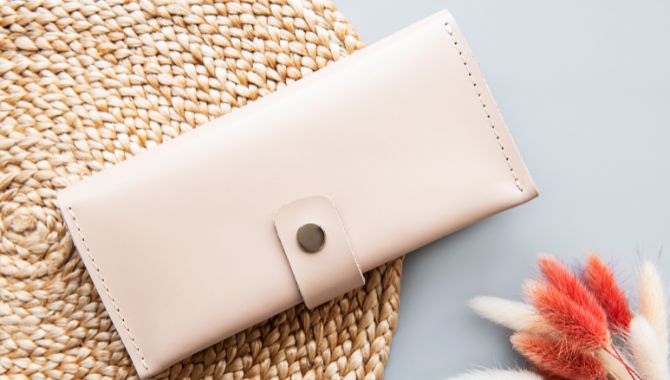 Leather Wallets and Purses