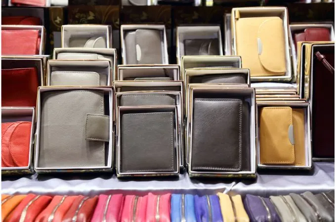 Bulk Leather Wallets and Purses for Your Business