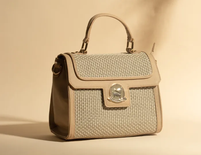 Key Differentiators What Makes a Top Leather Bag Manufacturer Stand Out