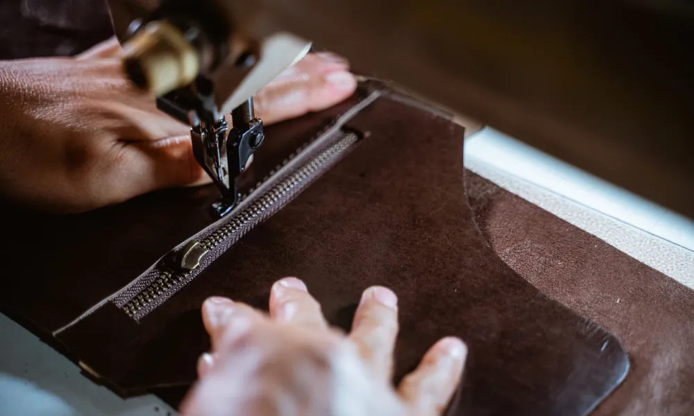 How to Build a Successful Partnership with a US Leather Goods Manufacturer