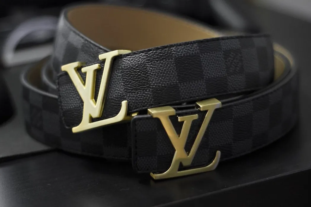 the anatomy of a belt formal vs. casual construction