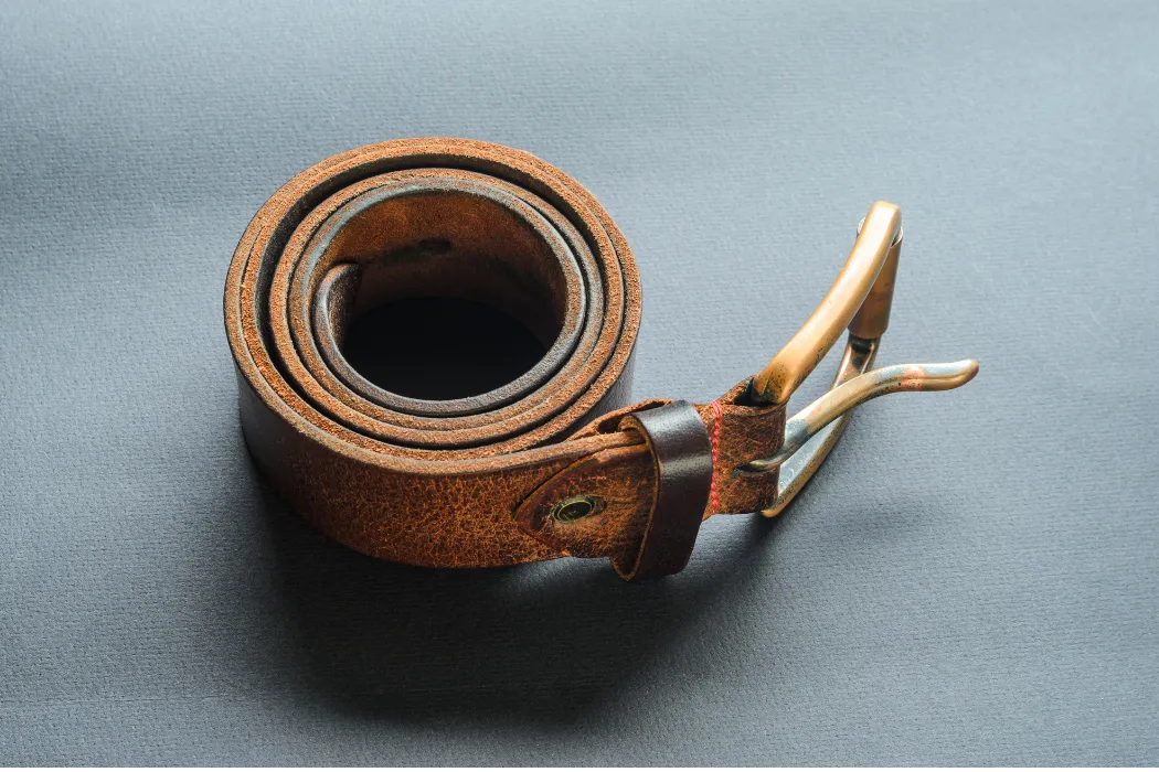 what is the ideal thickness for a formal dress belt