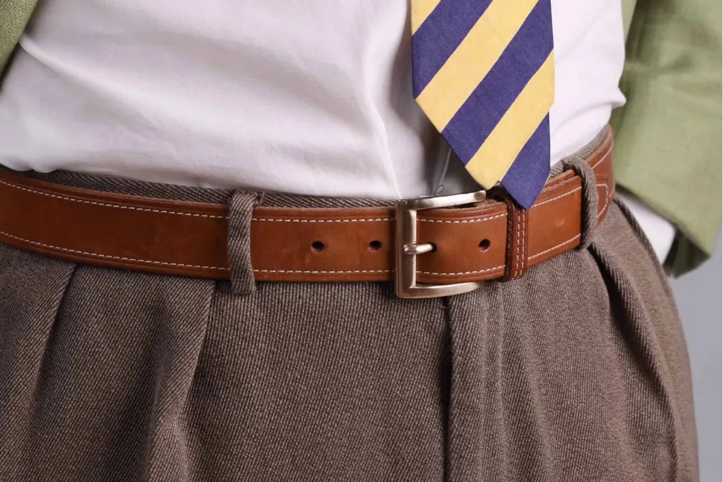 what should you not wear with suspenders