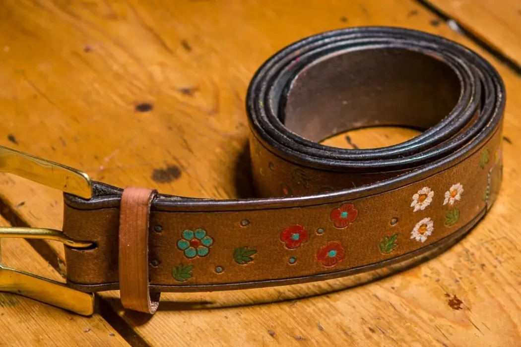 leather belt logo guide
