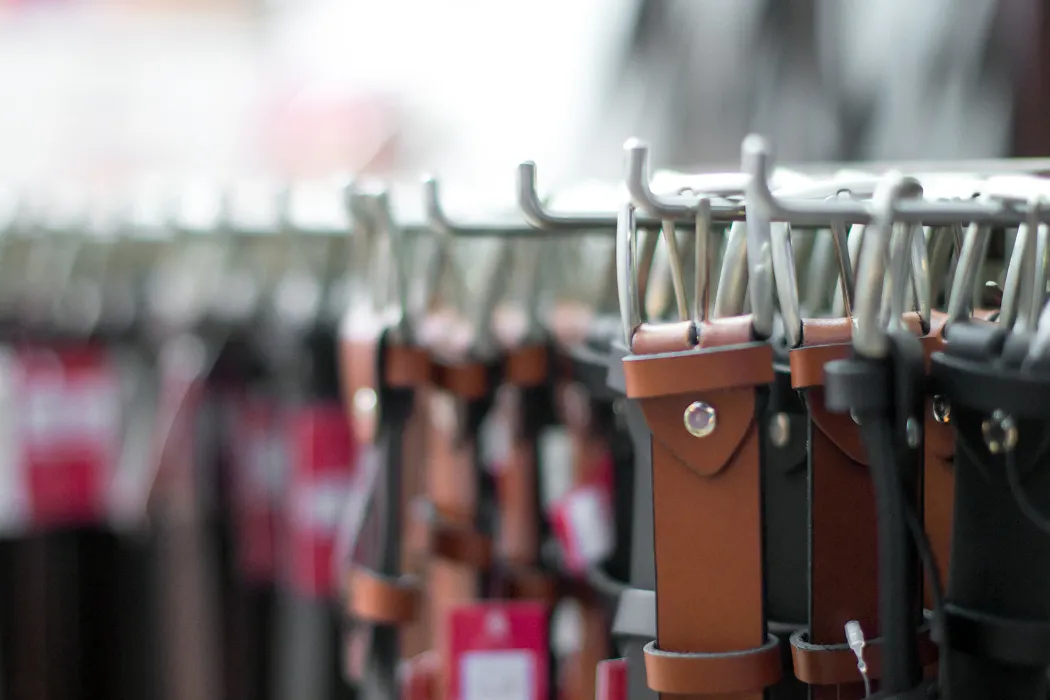 what identifiers are used on cattle (ear tags vs. rfids)