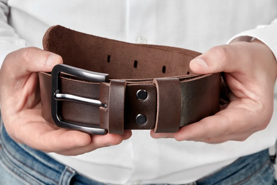 will your belt stain your clothes understanding color fastness
