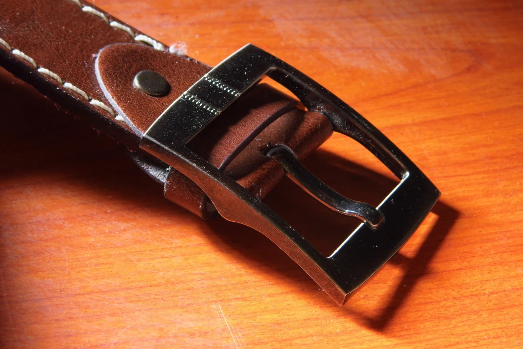 when should buyers finalize designs and order samples